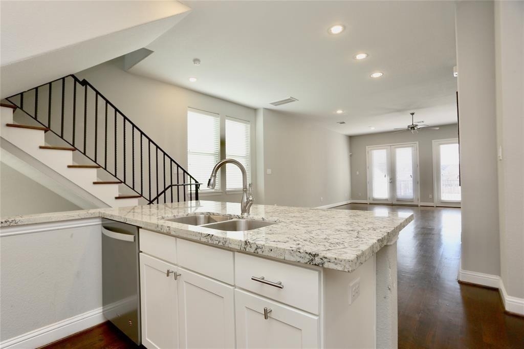 1227 W 19th Street - Photo 6