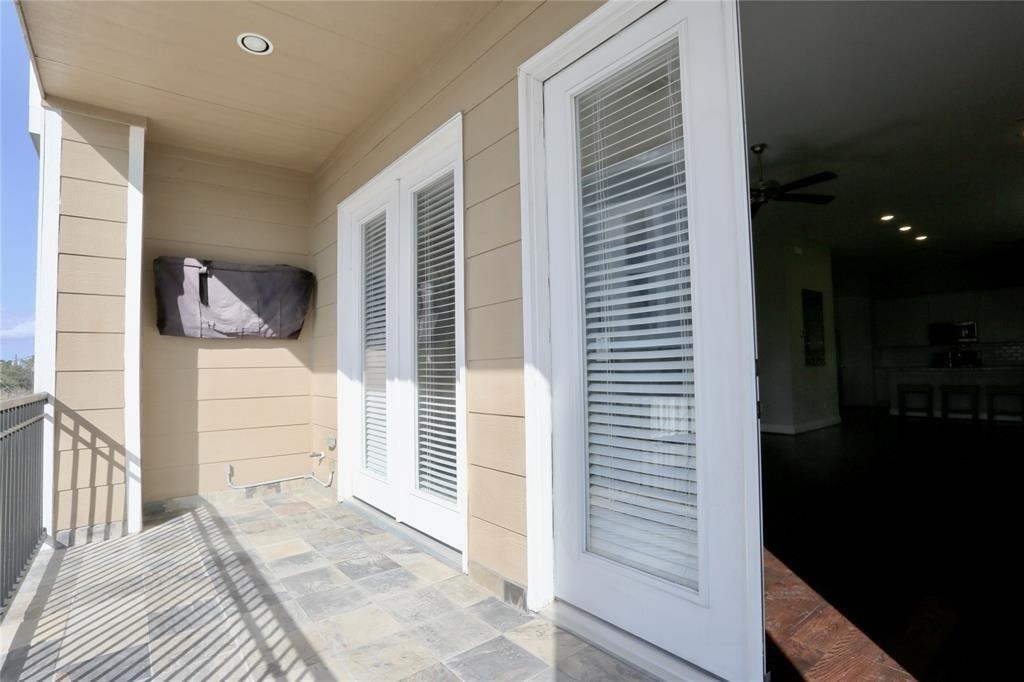 1227 W 19th Street - Photo 9