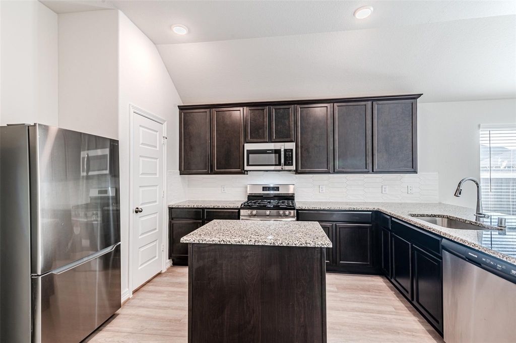 7431 Sail Hill Drive - Photo 10
