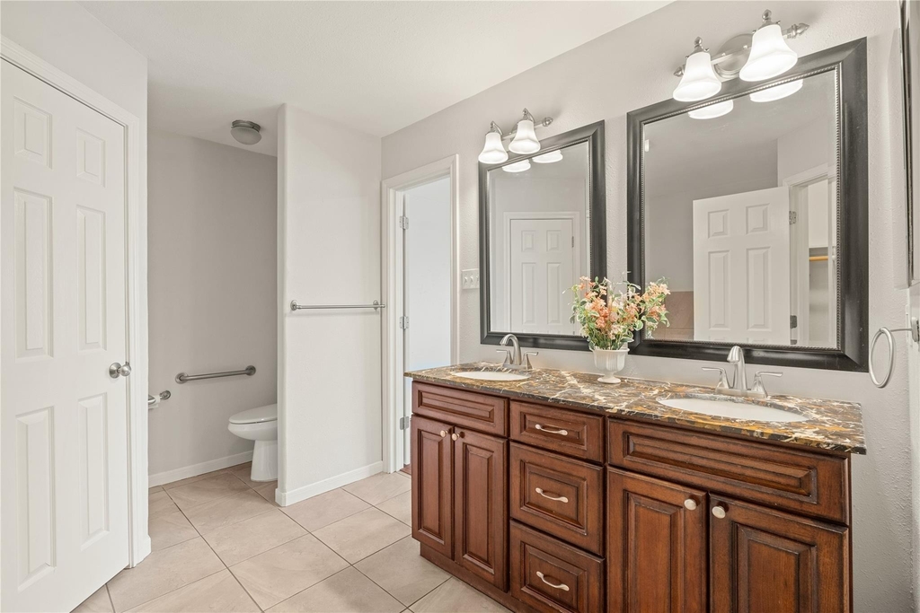5935 Wildbriar Lane - Photo 9