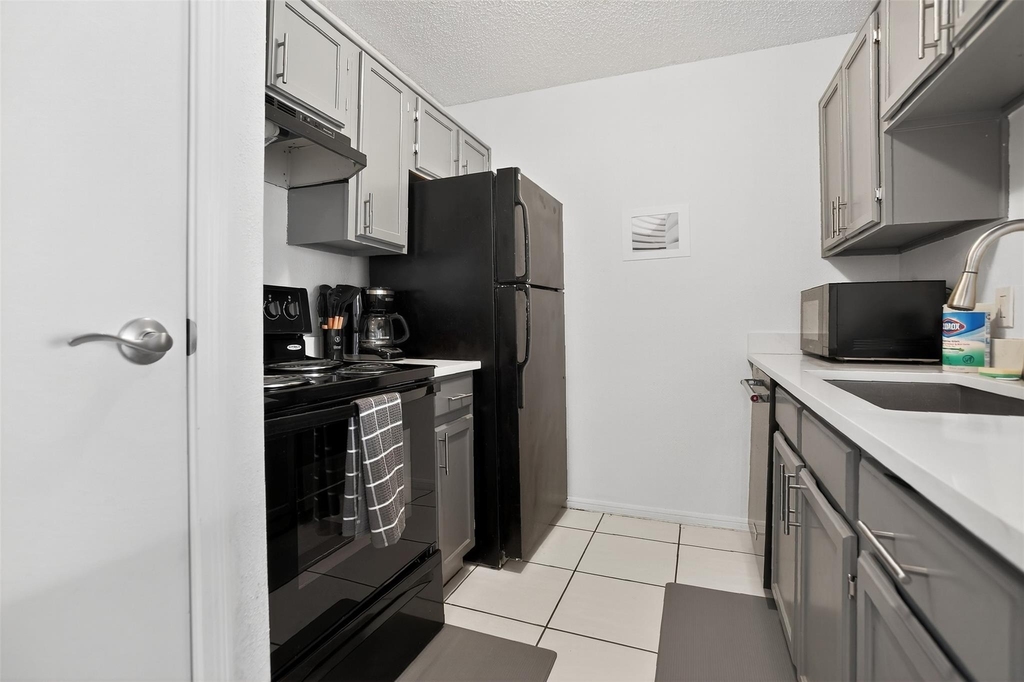 3770 Lovers Wood Lane - Photo 9
