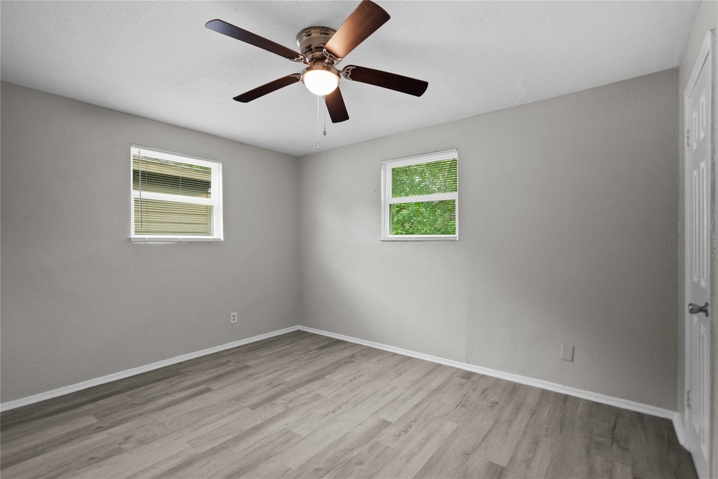 2328 Boss Street - Photo 5