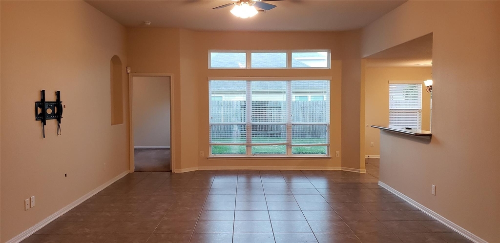 9923 Yearling Place - Photo 4
