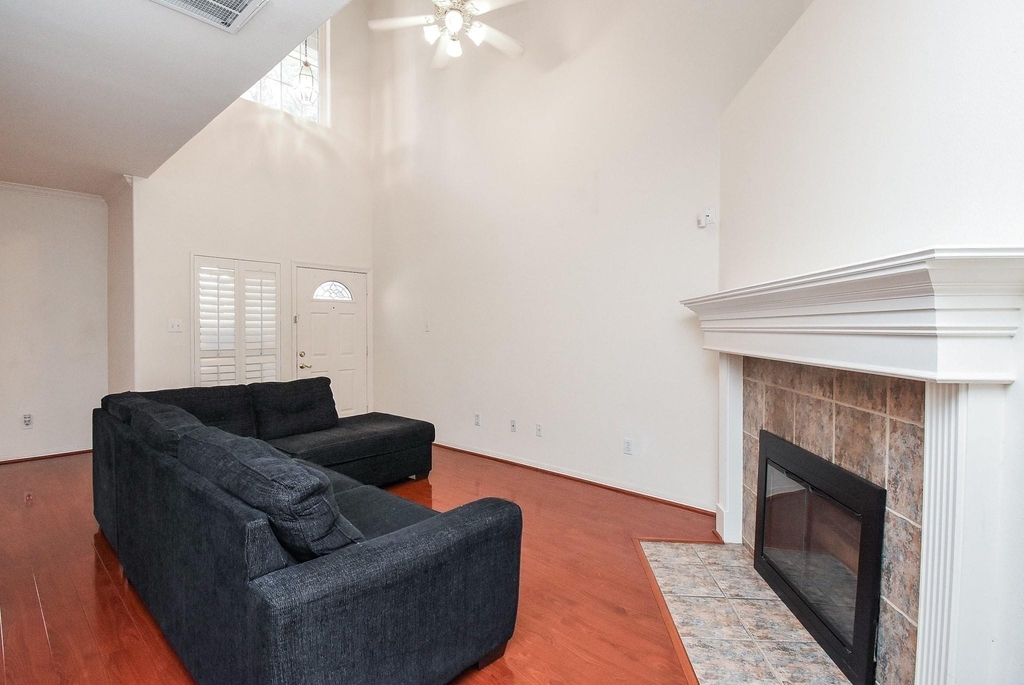 13646 Garden Grove Ct - Photo 6