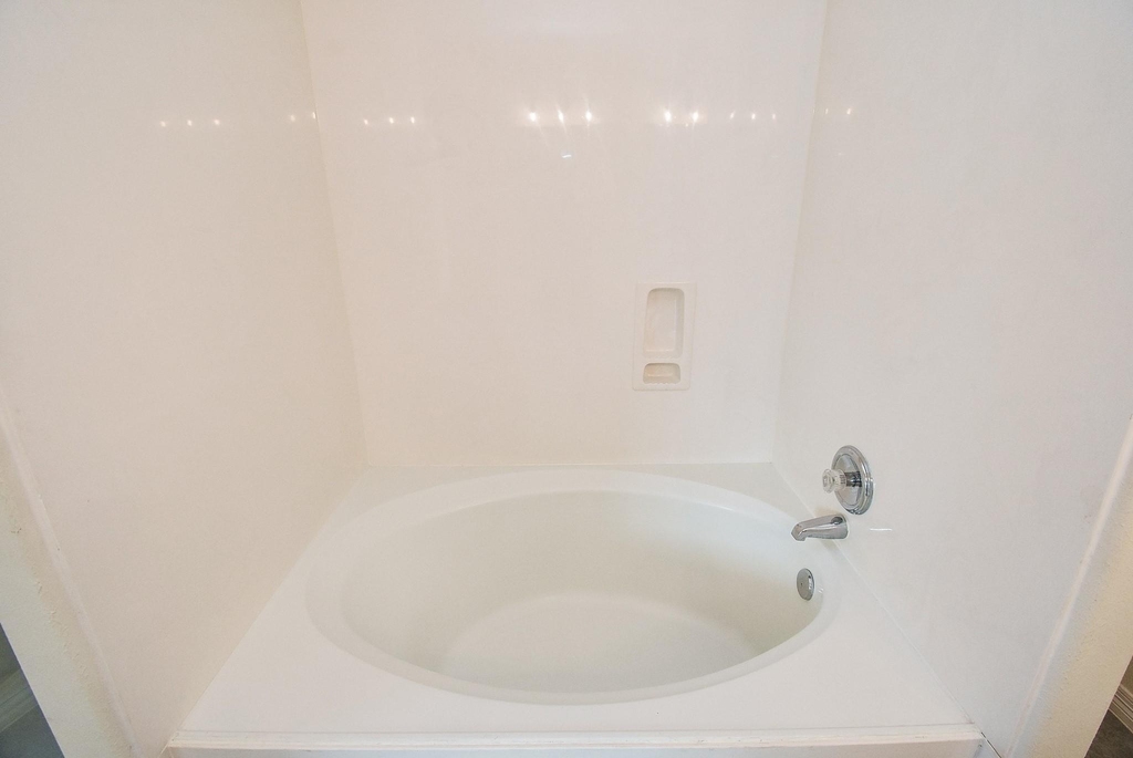 13646 Garden Grove Ct - Photo 16
