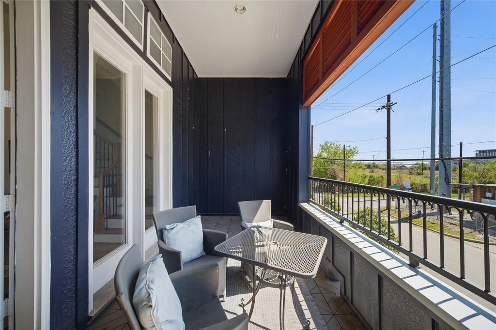 707 Bringhurst Street - Photo 10