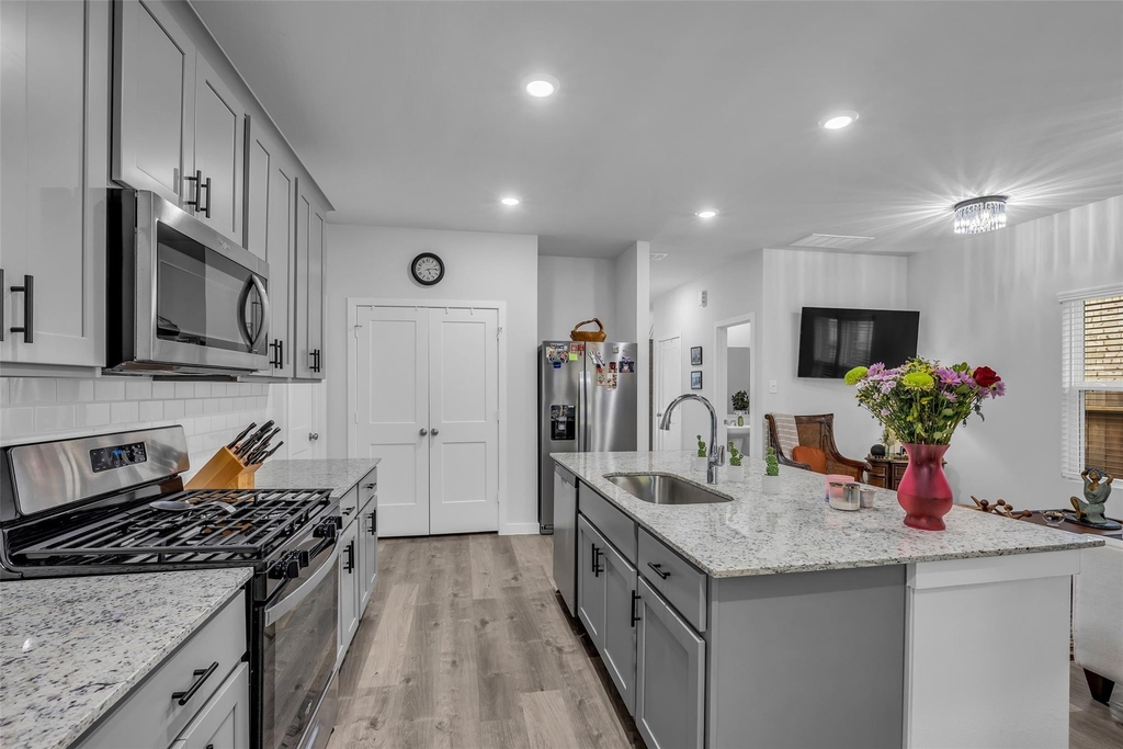 7866 Alset Drive - Photo 10
