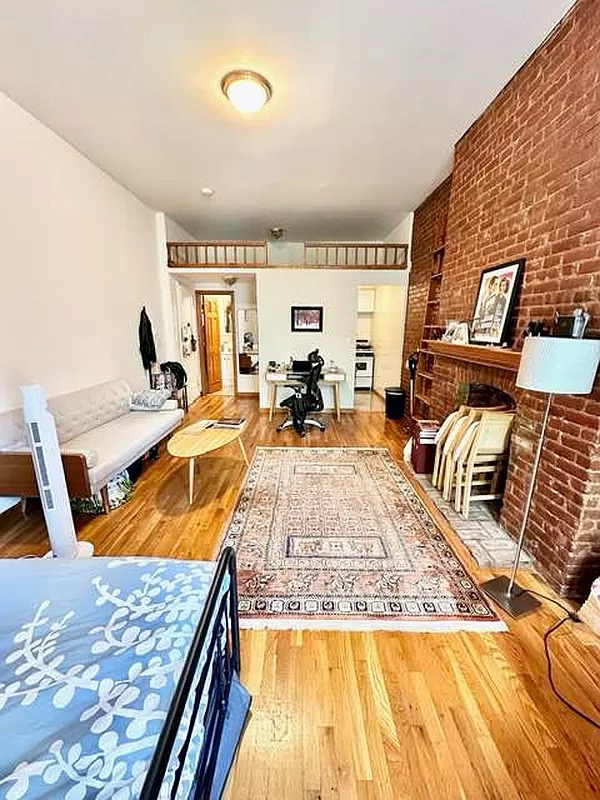 332 East 14th Street - Photo 3