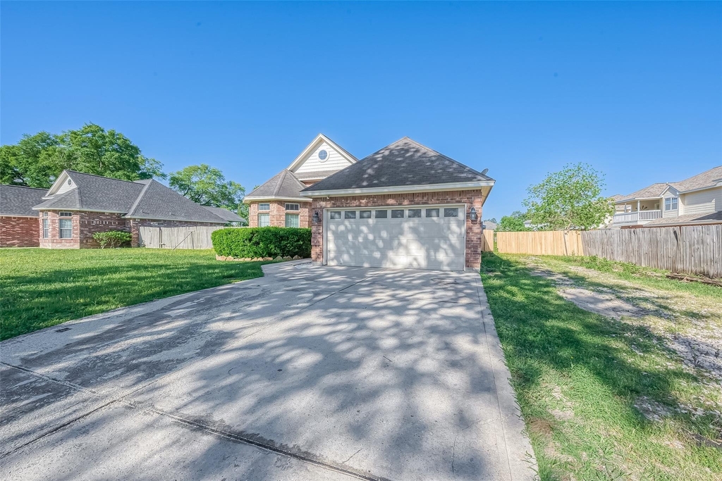 1189 Lovett Street - Photo 5