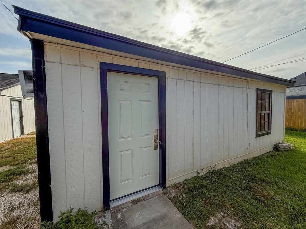8430 Holiday Lane - Photo 0