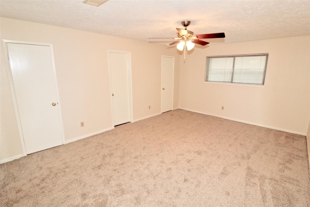 3146 Wagon Trail Drive - Photo 5