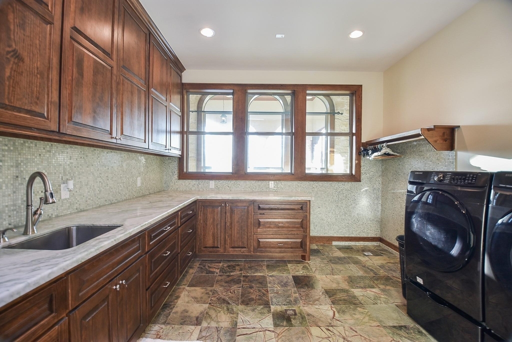 825 Grubbs Road - Photo 36