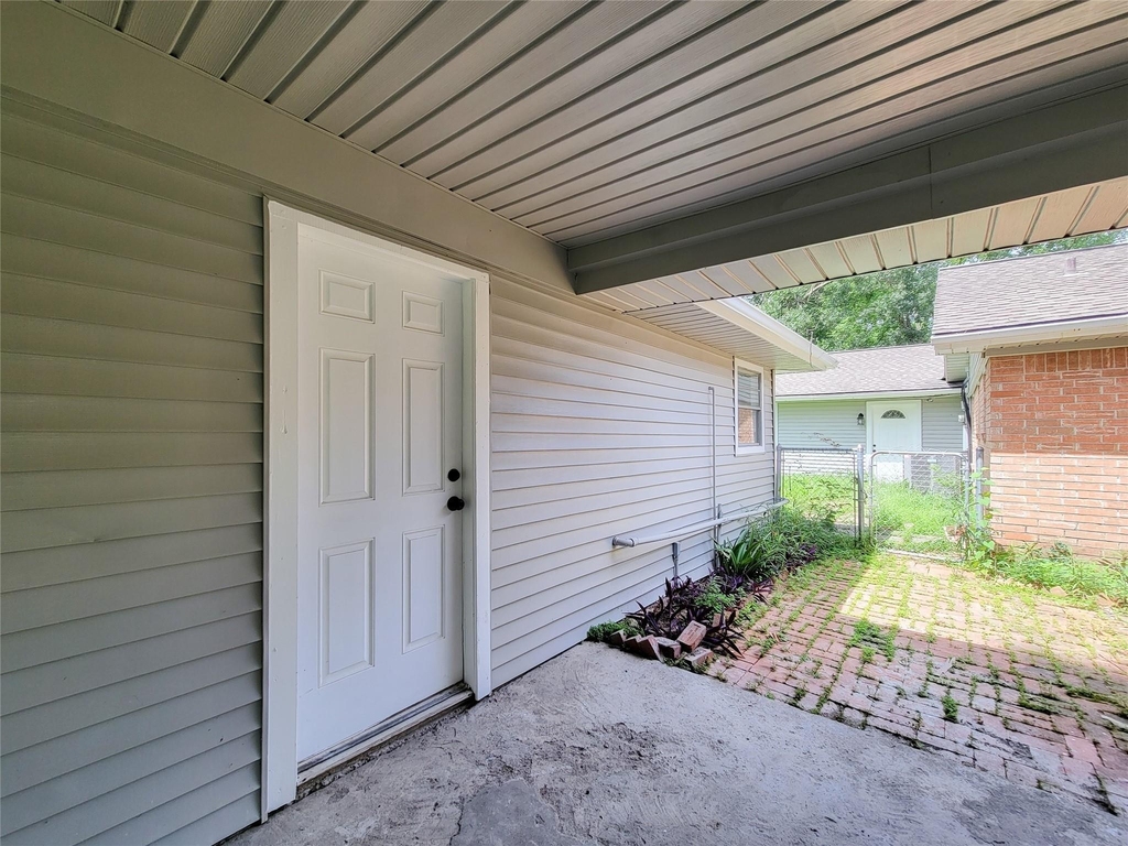 5103 Karu Drive - Photo 2
