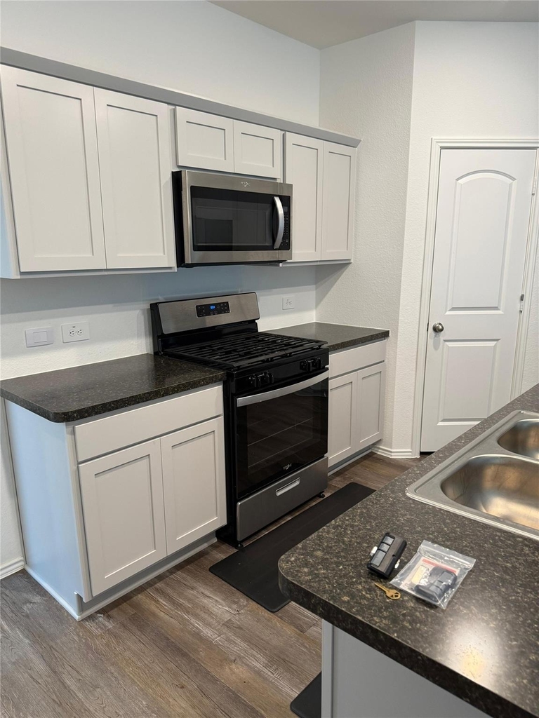 6007 Diamond Vista Court - Photo 3