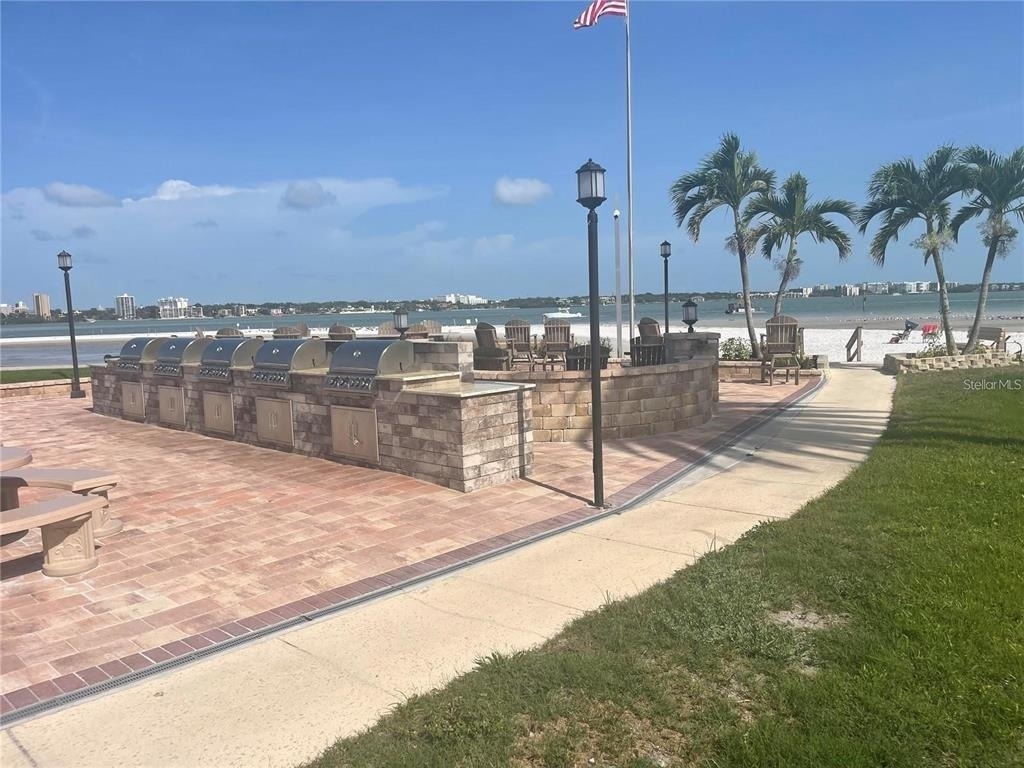 851 Bayway Boulevard - Photo 29