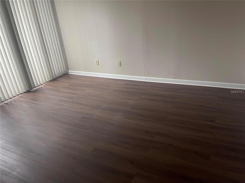 851 Bayway Boulevard - Photo 19