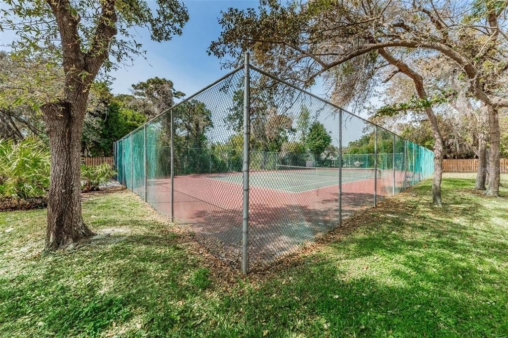 300 S Florida Avenue - Photo 32
