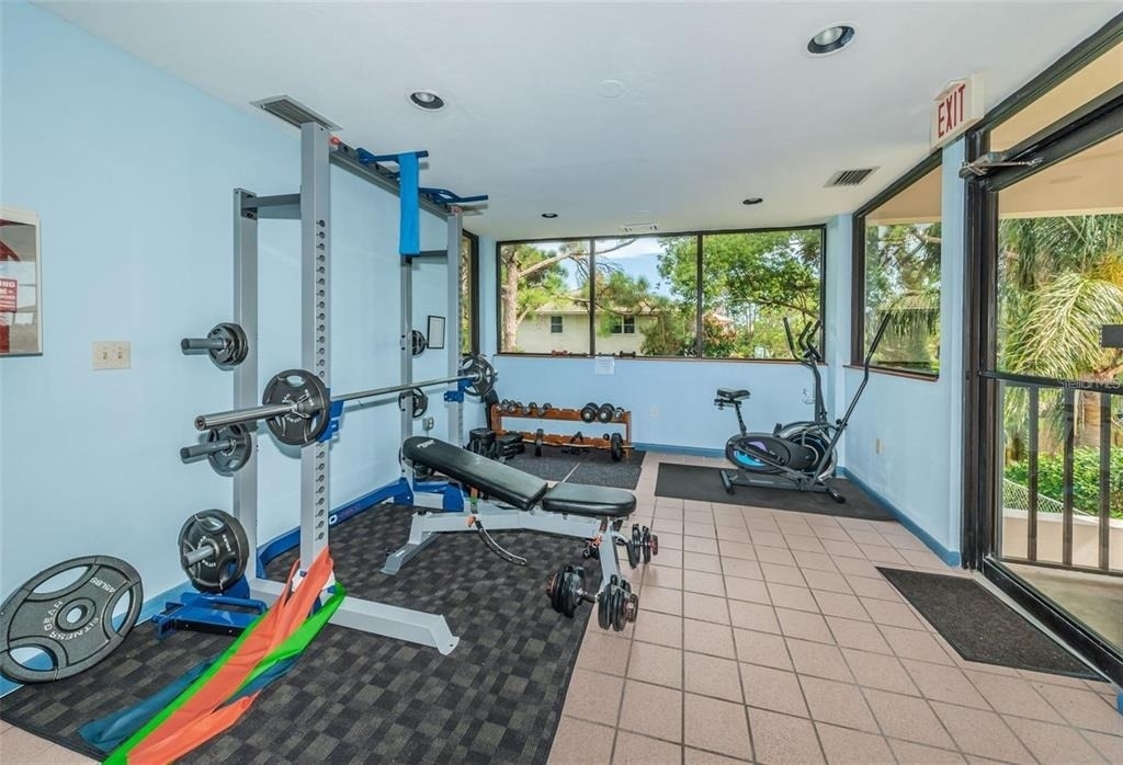 300 S Florida Avenue - Photo 31