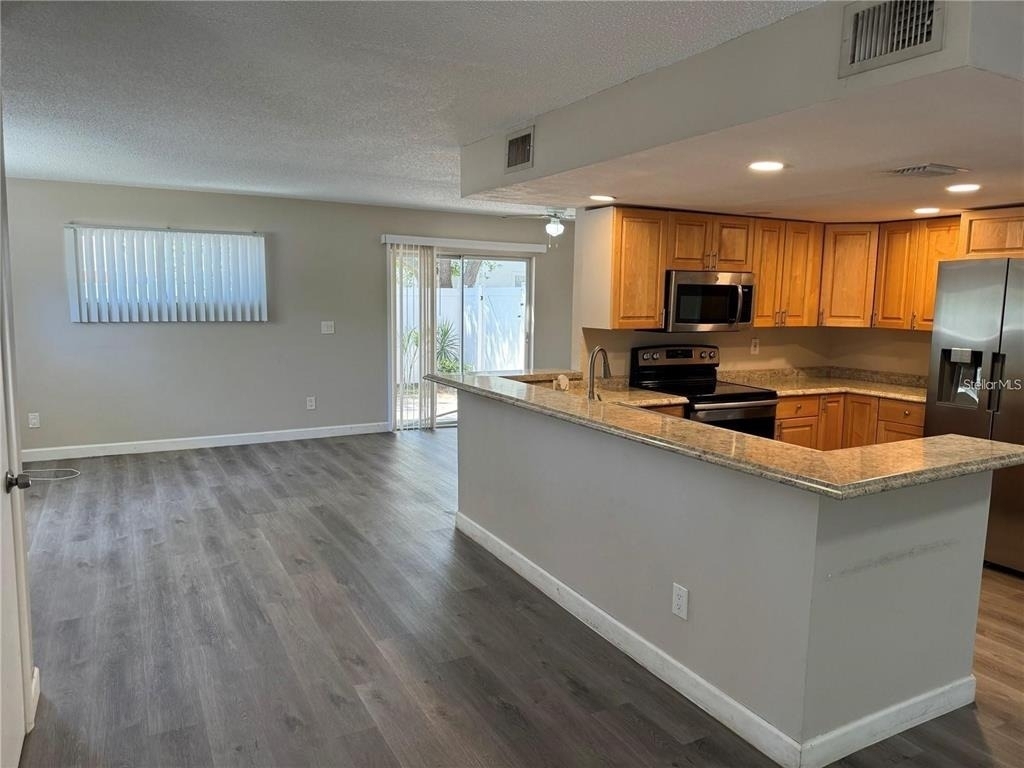 310 7th Street N - Photo 10