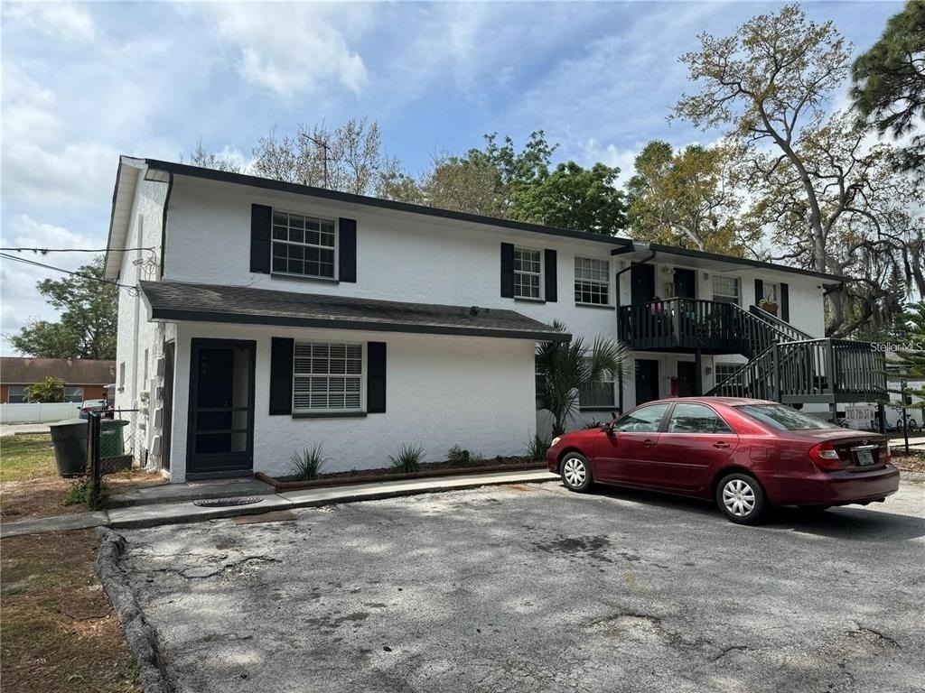 310 7th Street N - Photo 1