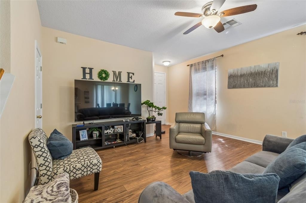 2401 Silvermoss Drive - Photo 7