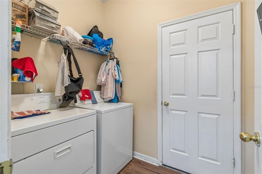 2401 Silvermoss Drive - Photo 18