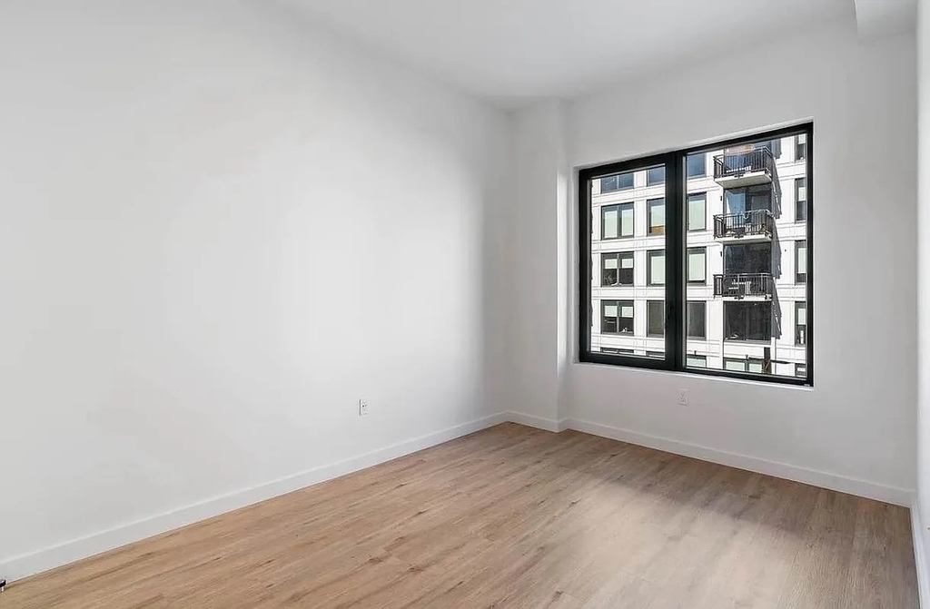 161 Lenox Road - Photo 4
