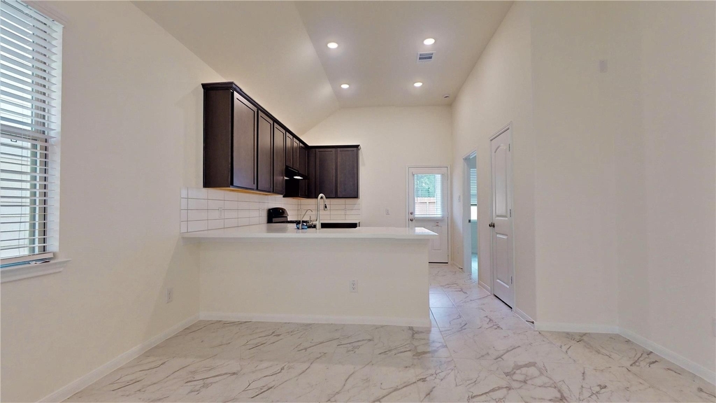10434 Astor Point Trl - Photo 14
