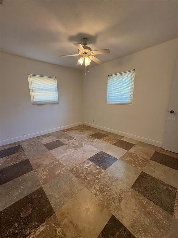 218 Lewis Boulevard Se - Photo 5