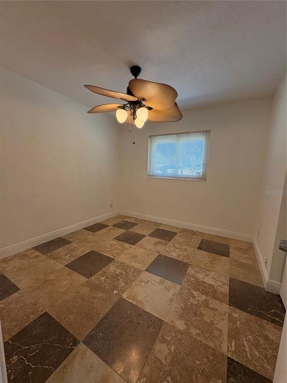 218 Lewis Boulevard Se - Photo 2
