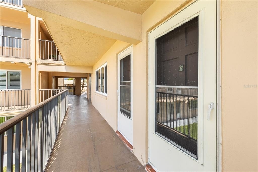 2525 W Bay Drive - Photo 4