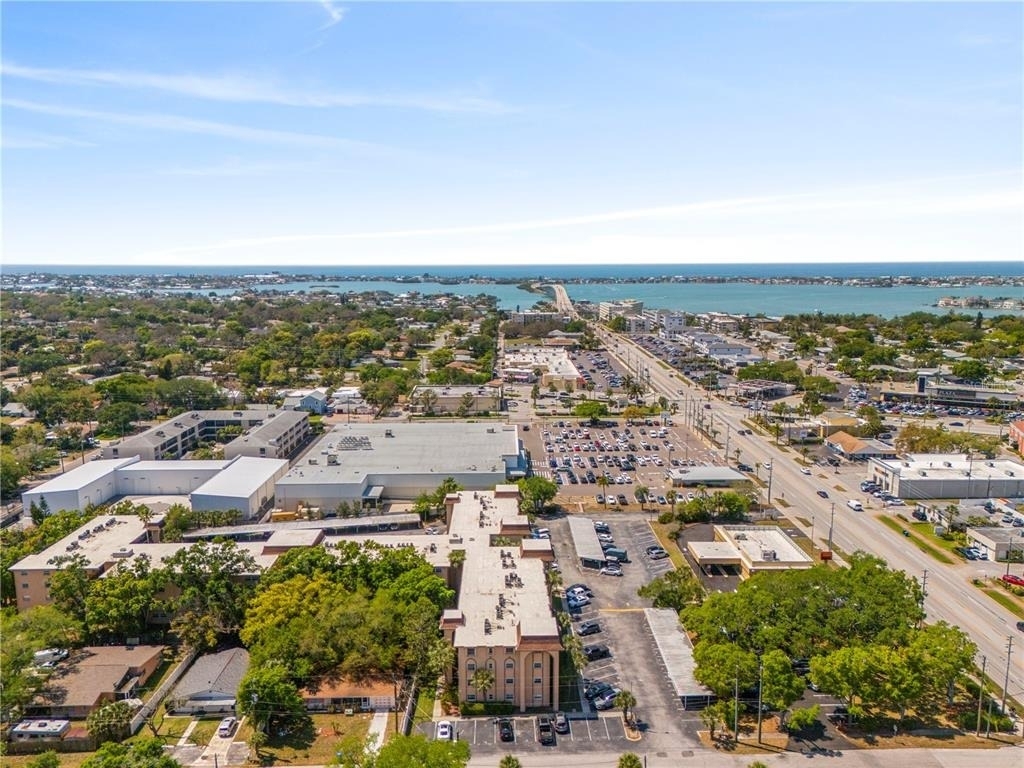 2525 W Bay Drive - Photo 33