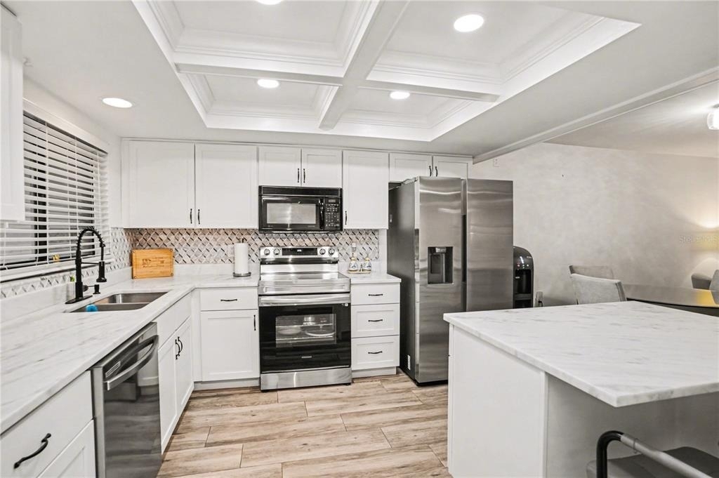 9802 Lombard Court - Photo 11