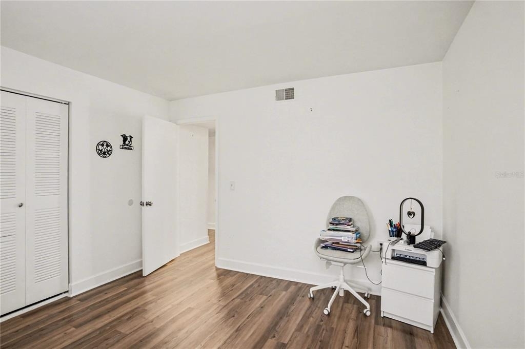 9802 Lombard Court - Photo 16