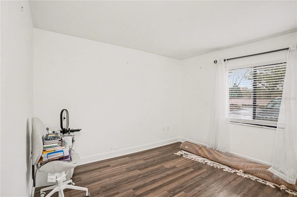 9802 Lombard Court - Photo 19