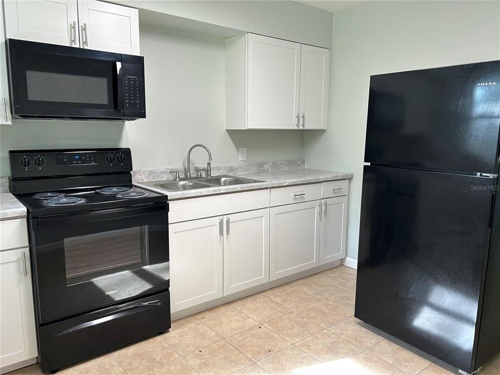 1643 Ne 16th Avenue - Photo 2