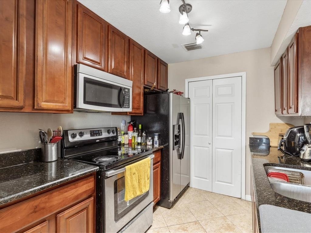 2550 N Alafaya Trail - Photo 9