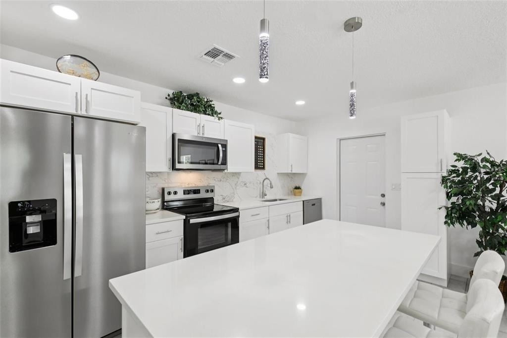3530 Goodrich Avenue - Photo 9