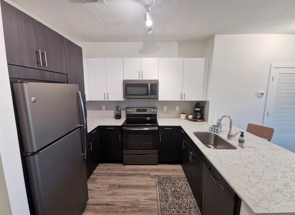 1659 2nd Street - Photo 5