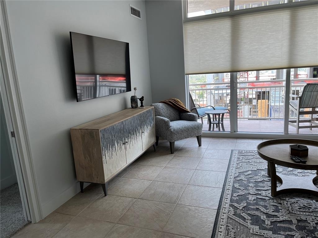 1350 Main Street - Photo 17