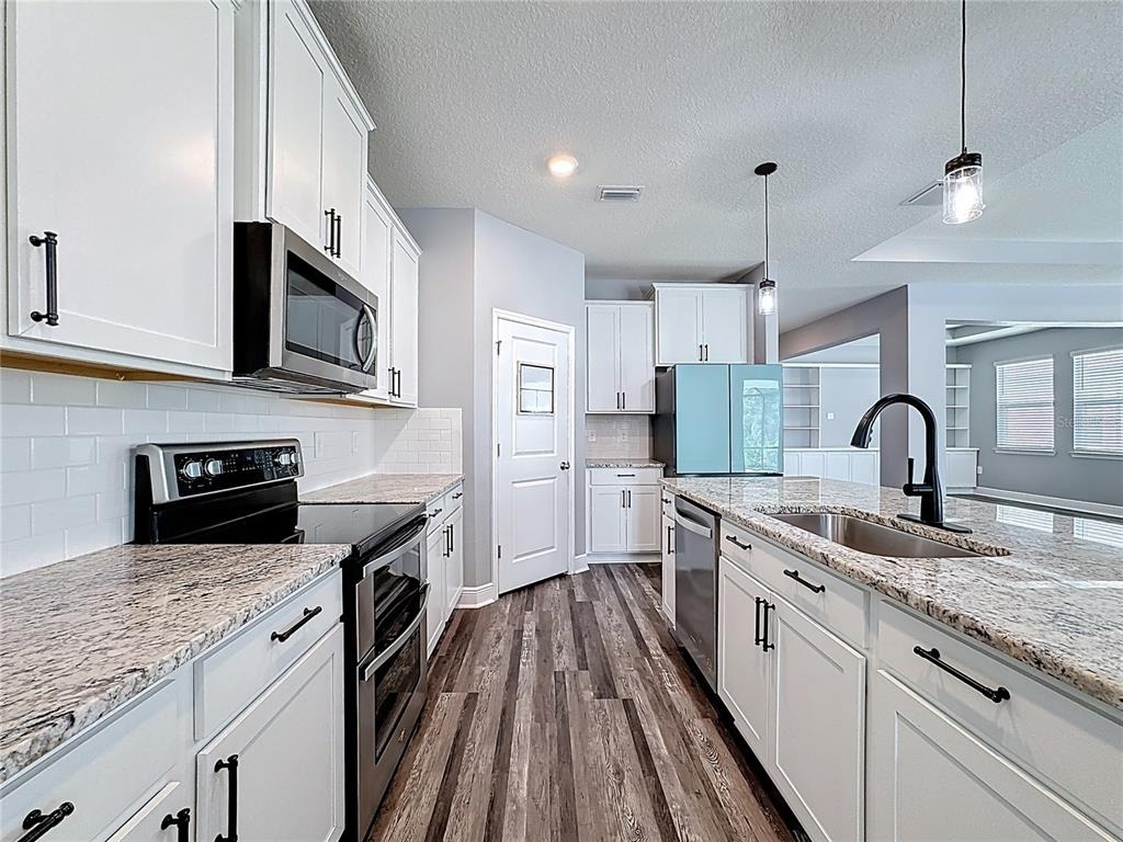 17535 Cantarina Cove - Photo 22
