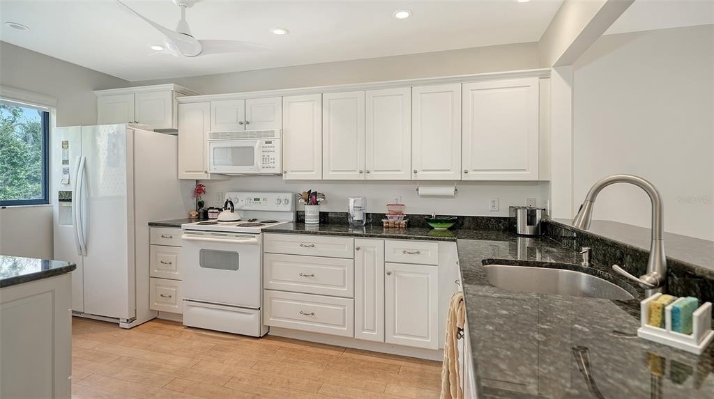 1611 Clower Creek Drive - Photo 20