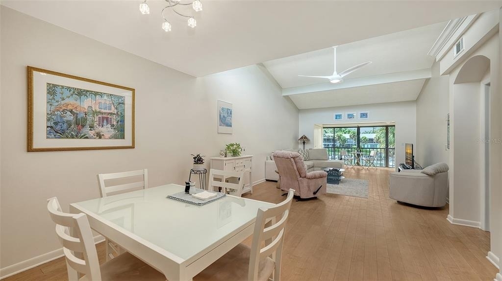 1611 Clower Creek Drive - Photo 2