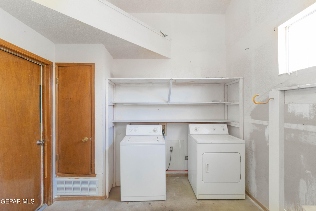 12056 Bellows Court - Photo 27