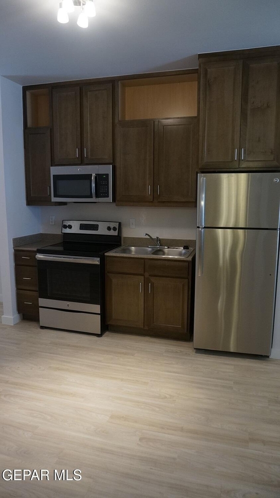 1061 Ranger Street - Photo 3