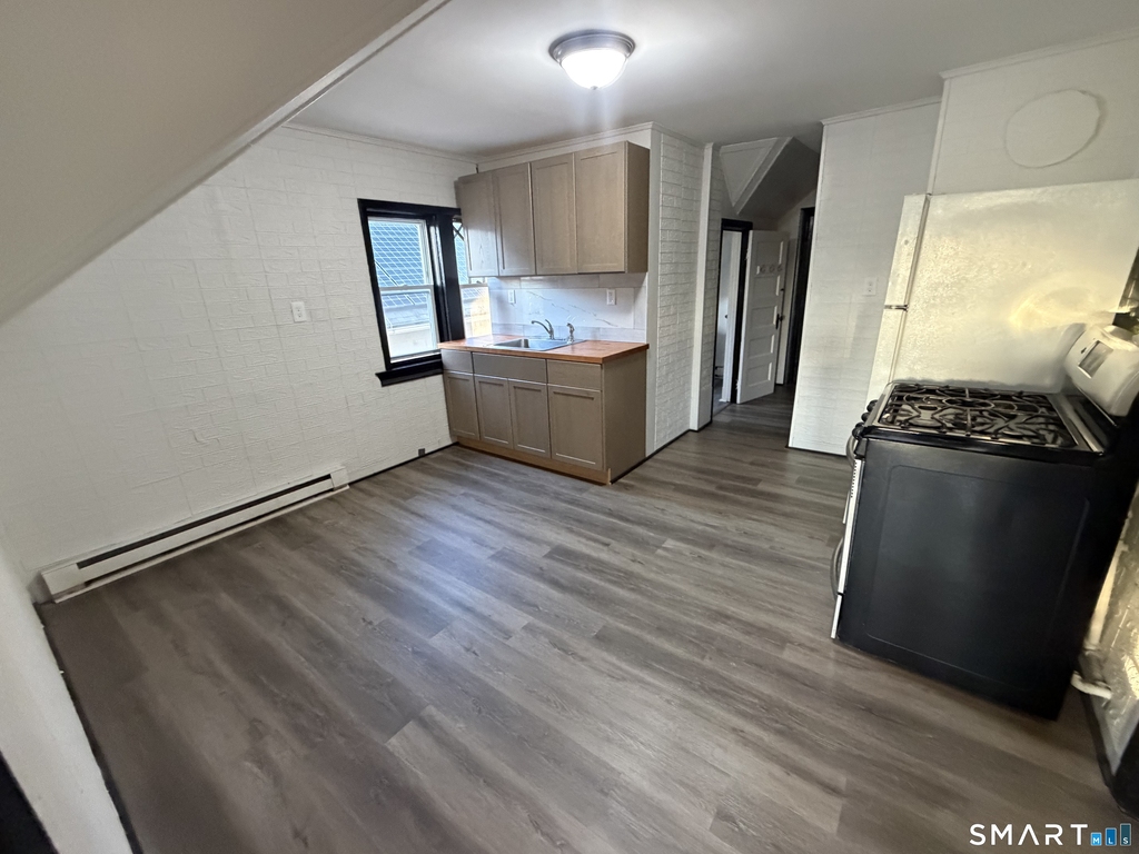 39 Houston Street - Photo 2