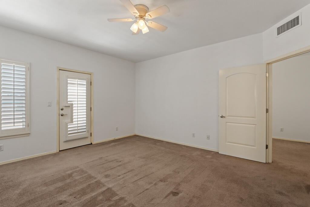 561 Green Village Court - Photo 29