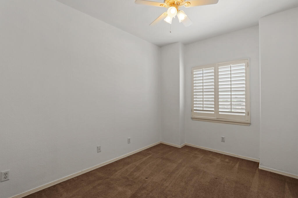 561 Green Village Court - Photo 35