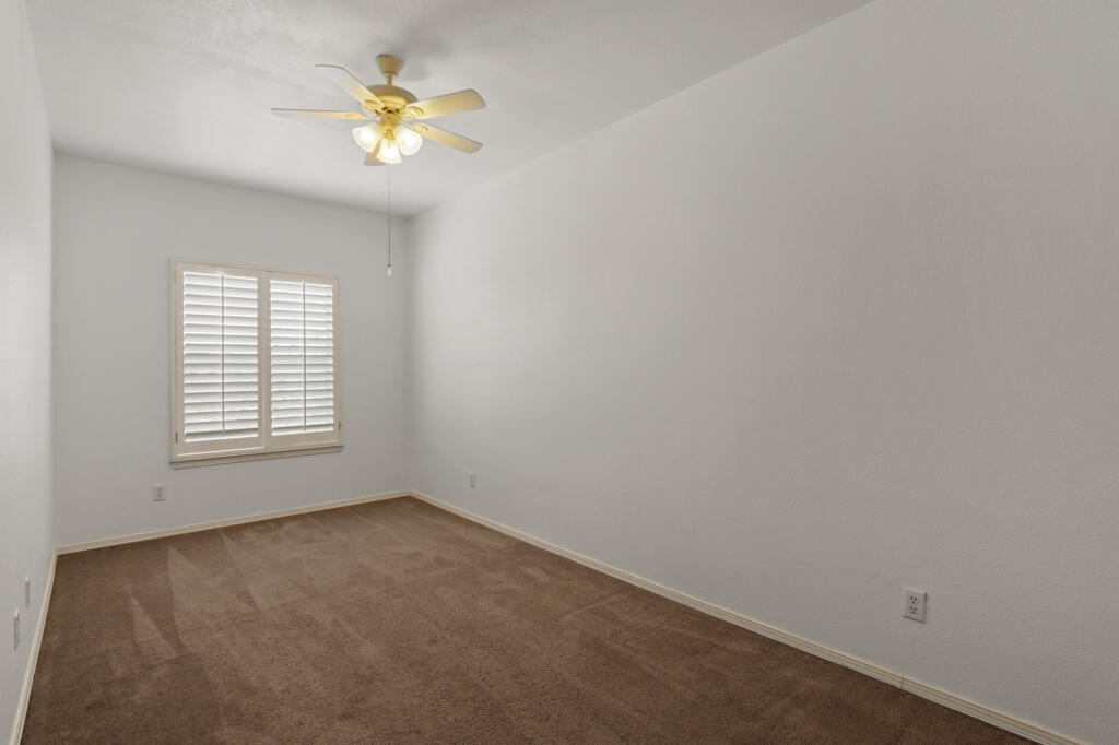 561 Green Village Court - Photo 33