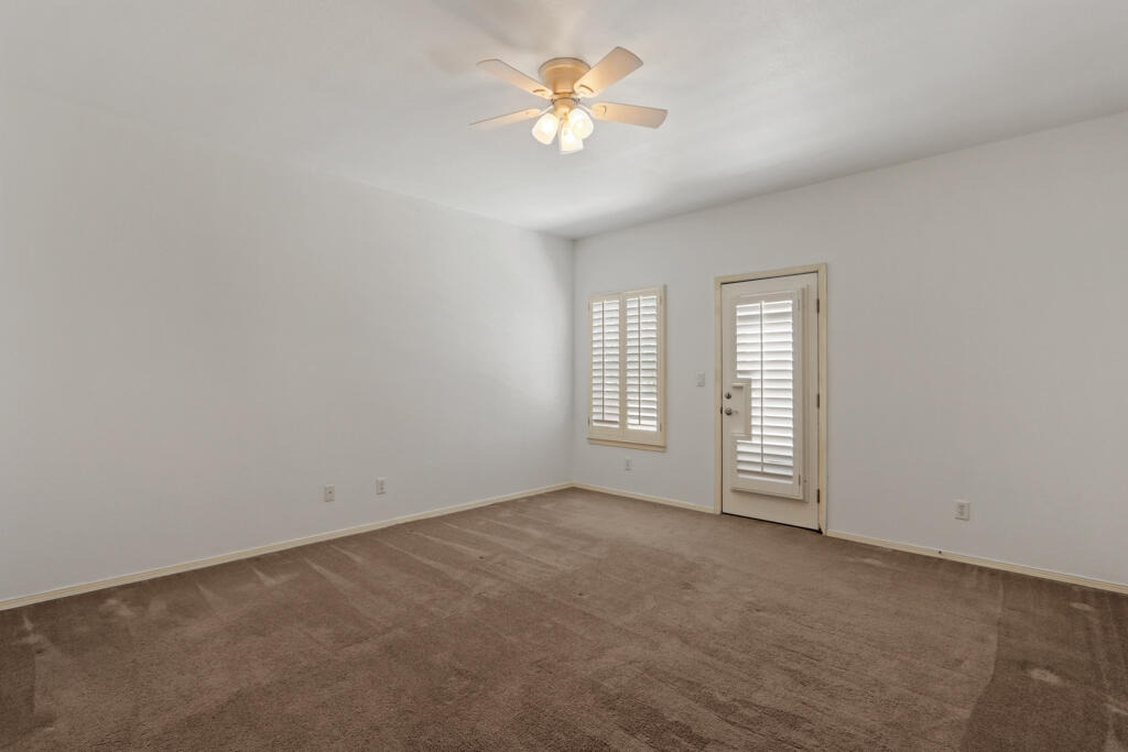 561 Green Village Court - Photo 28